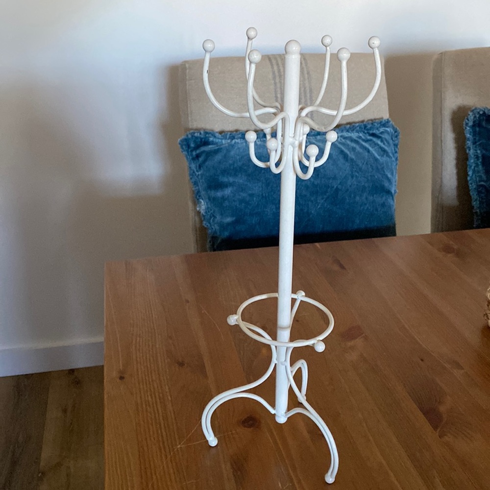 Urban Outfitters | Jewelry Holder